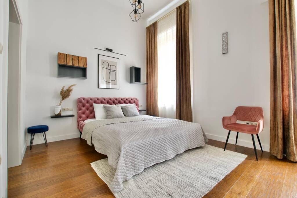 Premium Apartment By Hi5 - Best Ever Budapeste Exterior foto